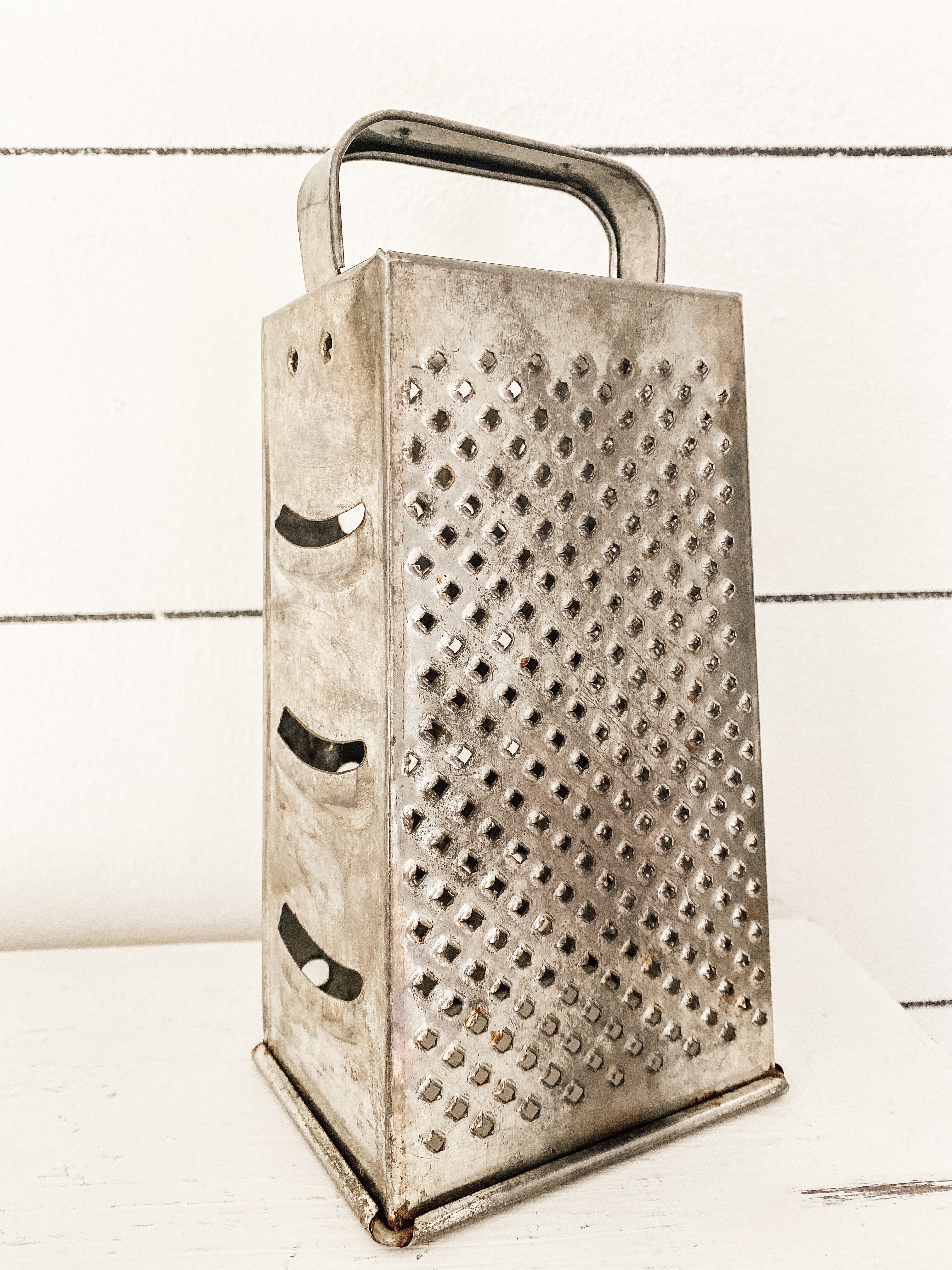 Vintage Metal Cheese Grater, All In One Mid Century Grater, Mid Century  Kitchen Gadgets, Shabby Chic Decor