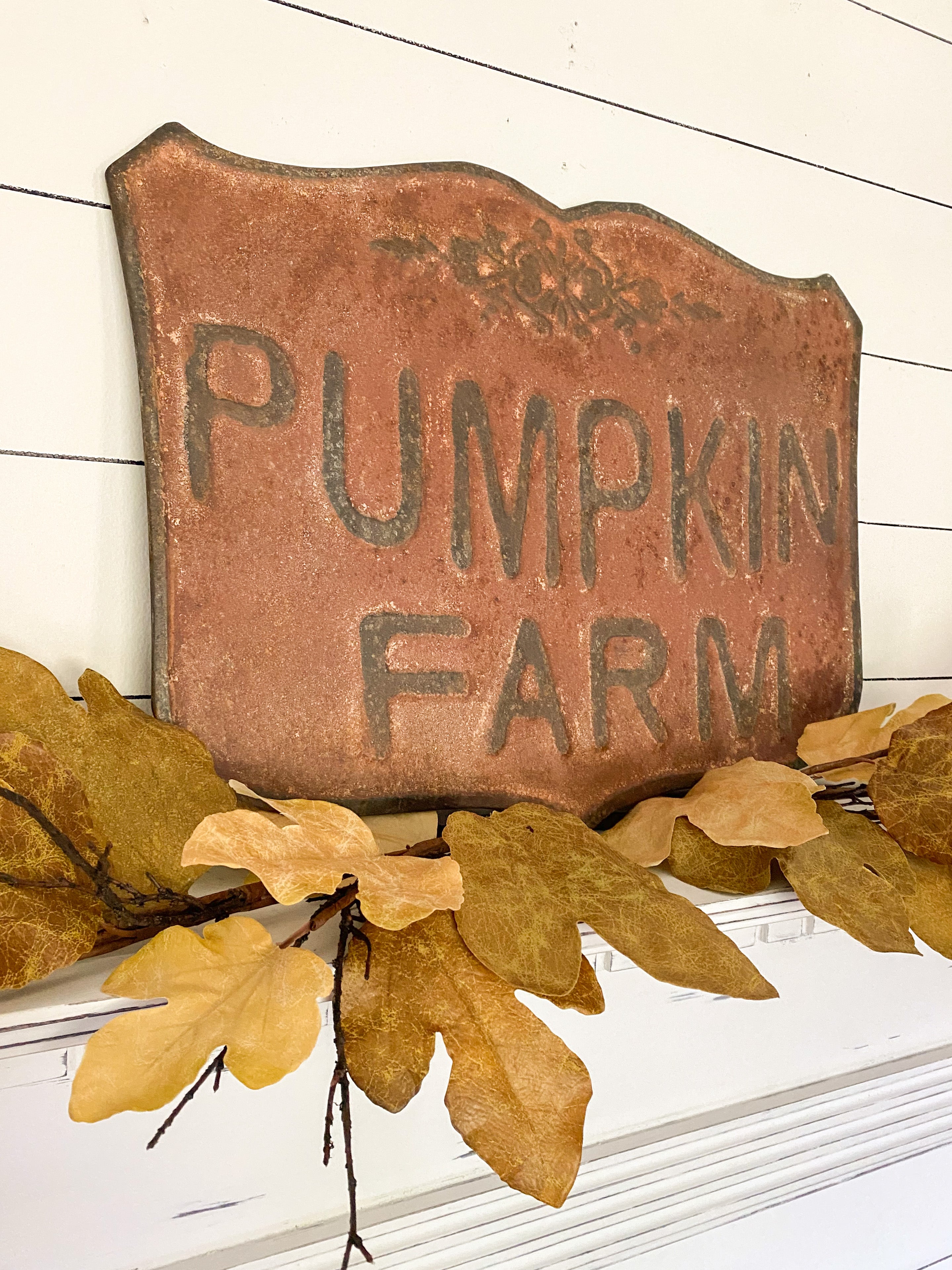 Metal Pumpkin Farm Sign